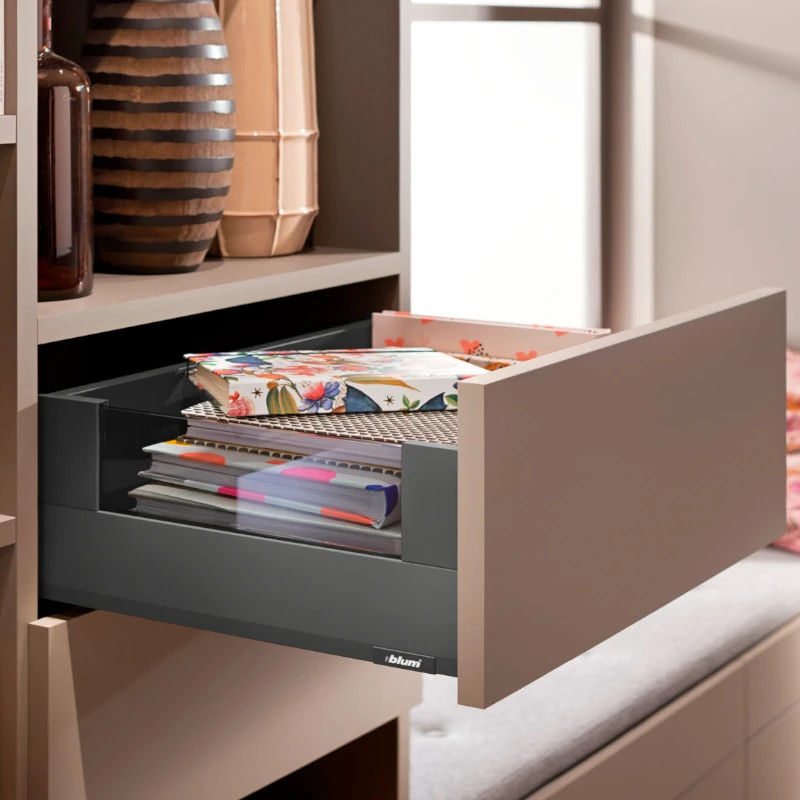 Element dekoracyjny szkło BLUM MERIVOBOX 600 mm - ZE4M510G